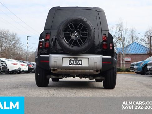 Used 2025 Land Rover Defender 110 S AWD/4WD image 7