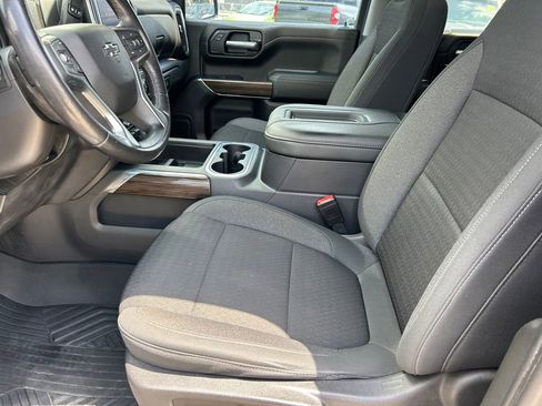 Used 2021 Chevrolet Silverado 1500 RST AWD/4WD image 11