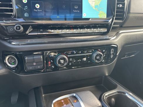 Used 2022 Chevrolet Silverado 1500 ZR2 w/ Technology Package AWD/4WD image 19