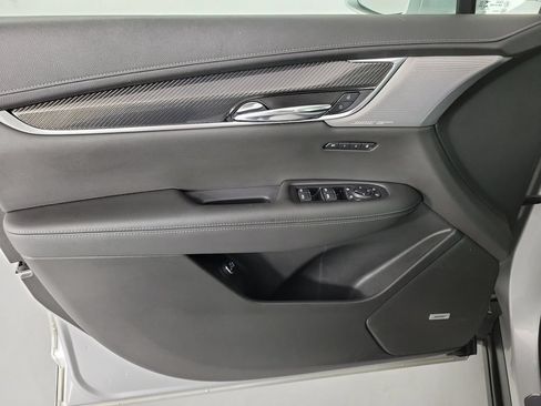 Used 2020 Cadillac XT6 Sport AWD/4WD image 21