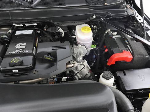 Used 2024 RAM 3500 Big Horn w/ Night Edition image 18