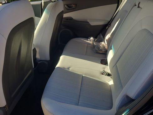 Used 2023 Hyundai Kona SEL image 13