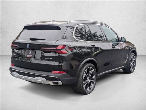 Used 2026 BMW X5 xDrive50e w/ Executive Package AWD/4WD image 2