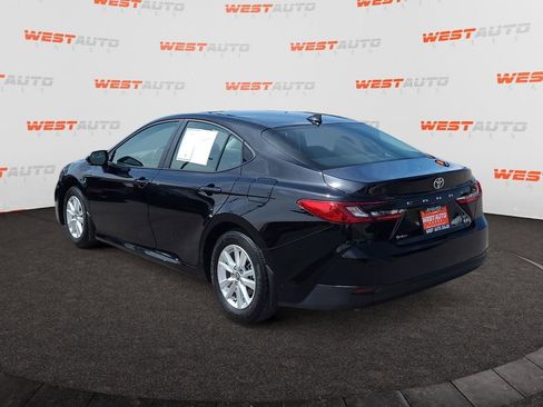 Used 2025 Toyota Camry LE FWD image 3