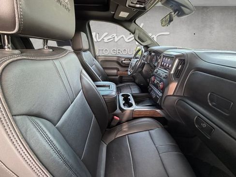Used 2020 Chevrolet Silverado 1500 High Country w/ Technology Package AWD/4WD image 30