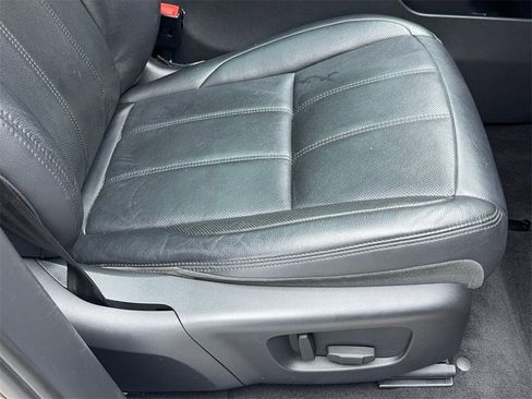 Used 2020 Land Rover Range Rover Evoque S image 47