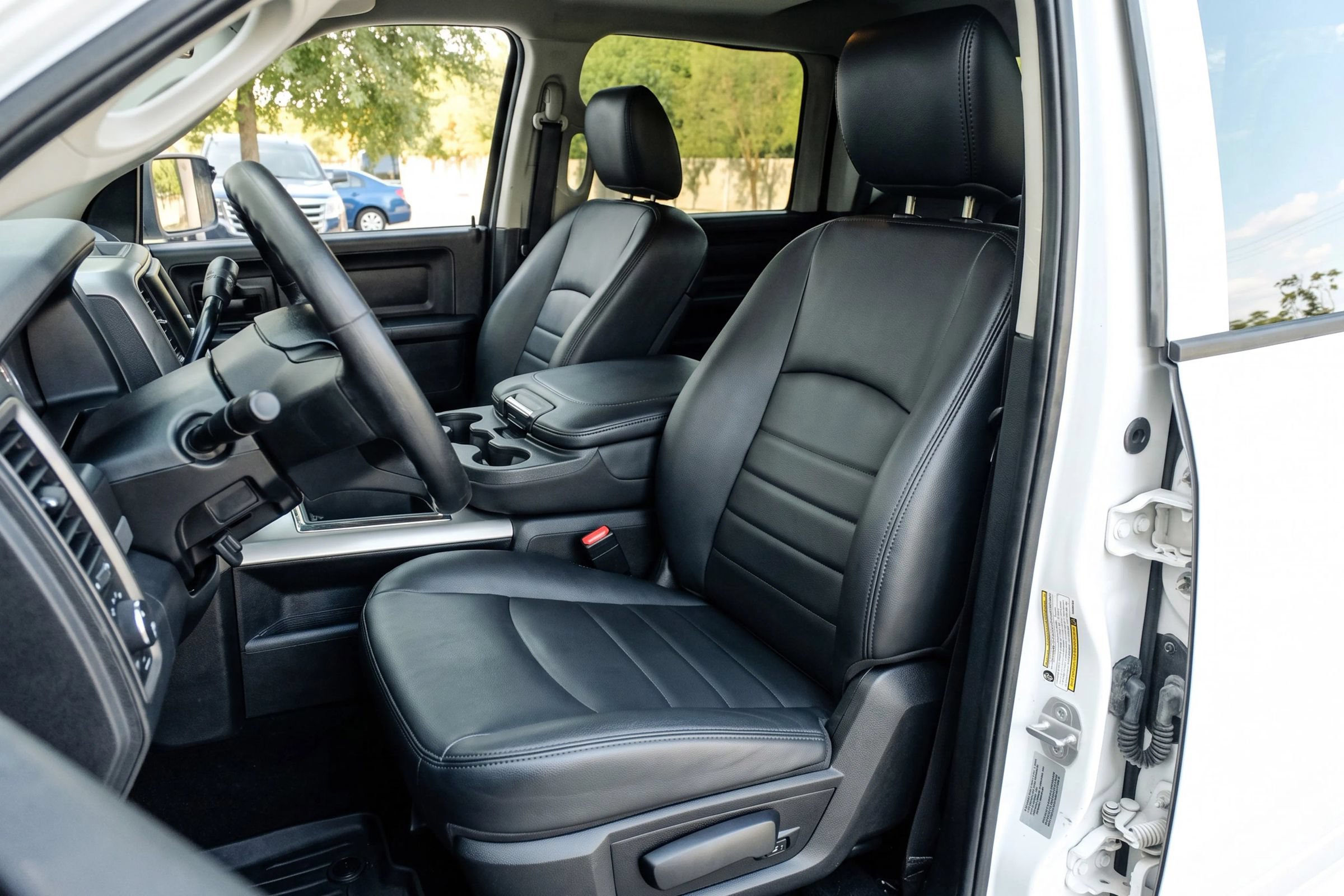 Used 2016 RAM 2500 Tradesman w/ Chrome Appearance Group RWD image 36