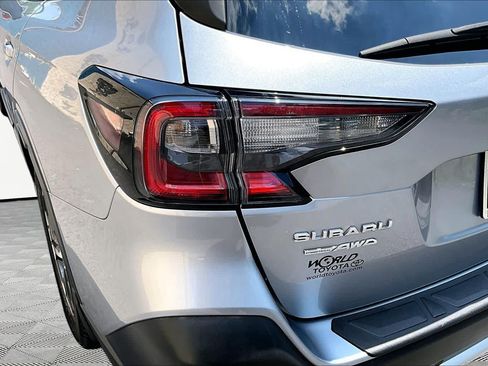 Used 2022 Subaru Outback Limited AWD/4WD image 29