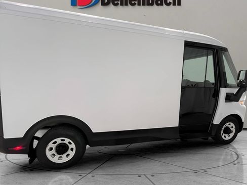 Used 2024 Chevrolet Brightdrop 400 w/ Commercial Equipment Package AWD/4WD image 7