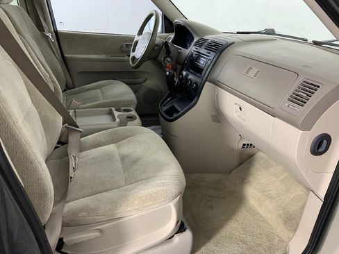 Used 2005 Kia Sedona EX image 14