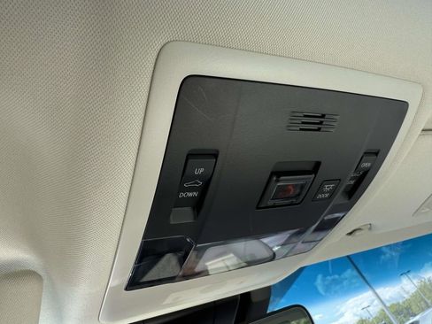 Used 2024 Lexus ES 350 Premium w/ Premium Package FWD image 24