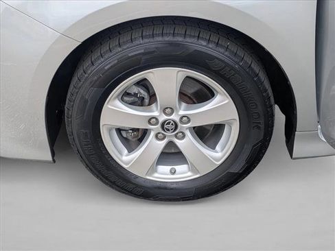 Used 2020 Toyota Sienna LE image 21