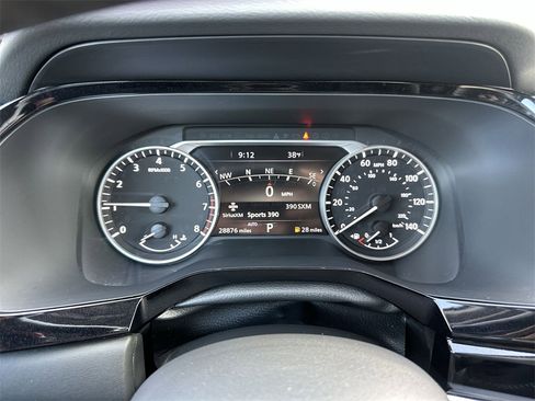 Used 2024 Nissan Pathfinder SL image 15