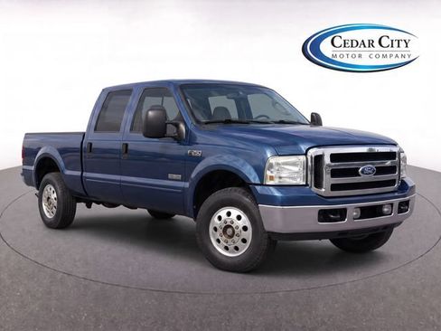 Used 2006 Ford F250 XL RWD image 2