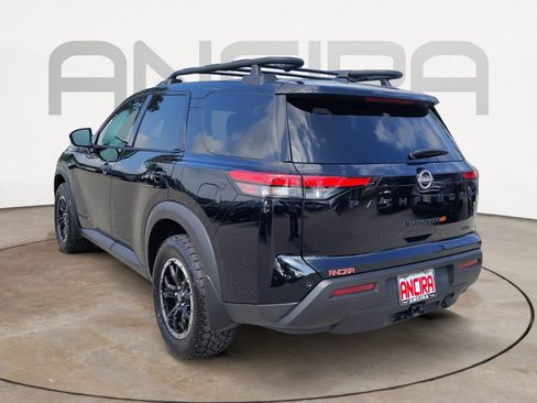 Used 2025 Nissan Pathfinder Rock Creek AWD/4WD image 9