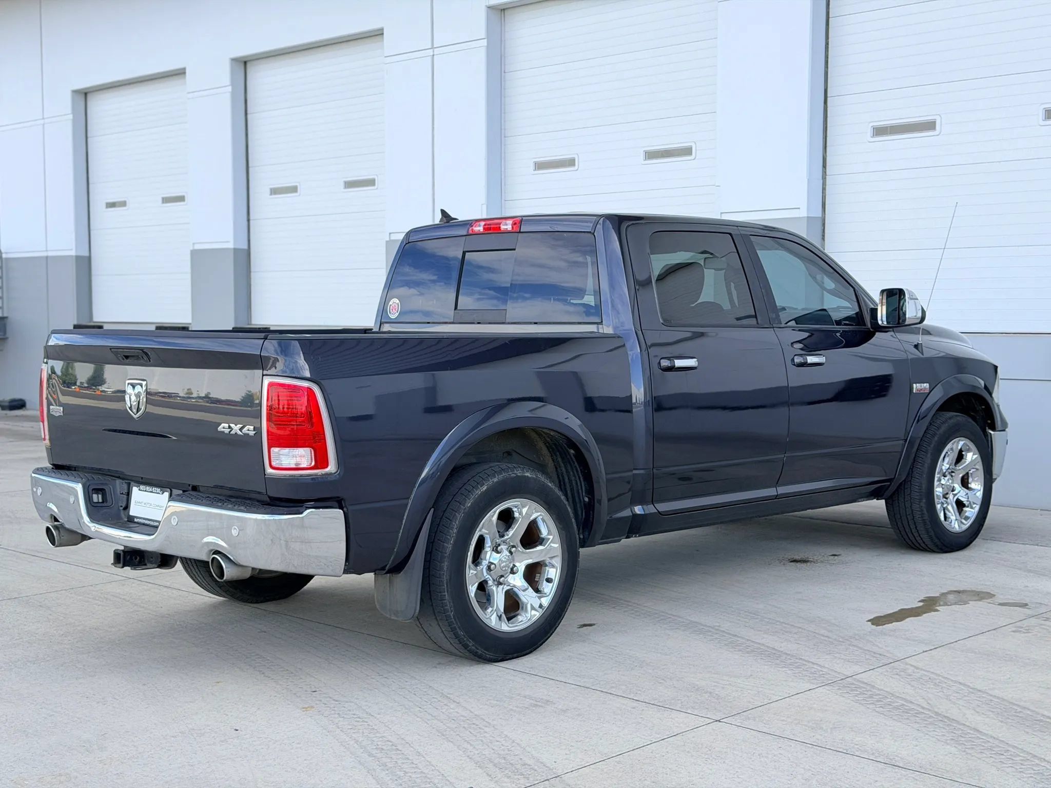 Used 2018 RAM 1500 Laramie w/ Convenience Group AWD/4WD image 5