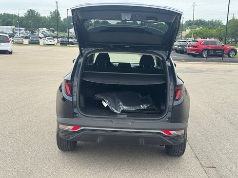 Used 2024 Hyundai Tucson Blue AWD/4WD image 32