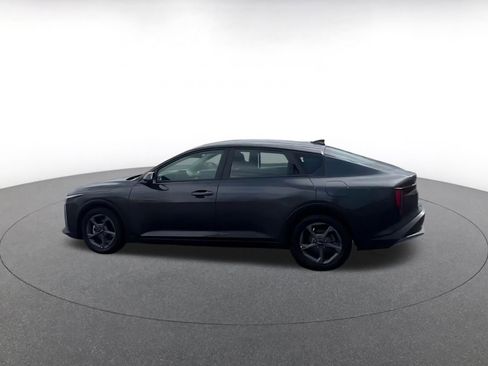 Used 2025 Kia K4 LXS image 9