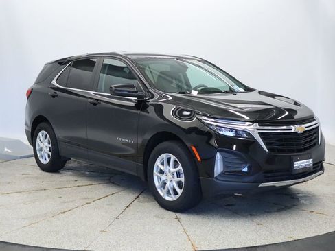 Used 2023 Chevrolet Equinox LT w/ Driver Convenience Package AWD/4WD image 7
