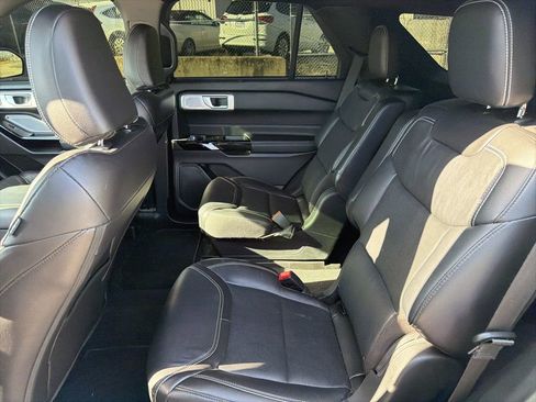 Used 2023 Ford Explorer ST w/ Equipment Group 401A image 13