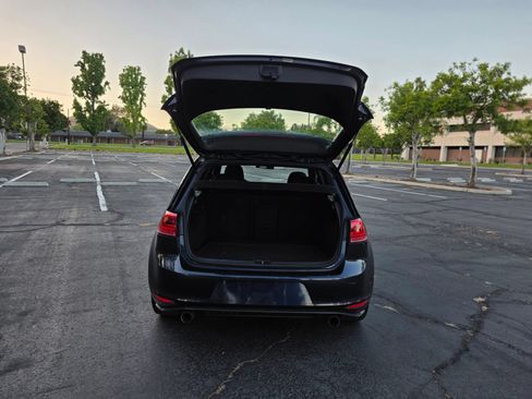 Used 2017 Volkswagen GTI Sport FWD image 10