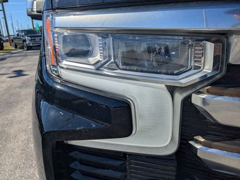 Used 2022 Chevrolet Silverado 1500 High Country w/ High Country Premium Package image 11