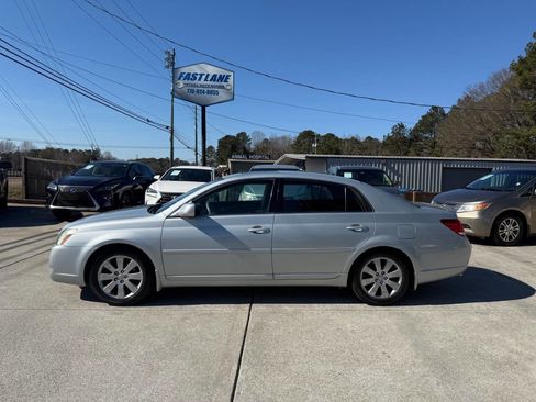 Used 2006 Toyota Avalon XLS image 4
