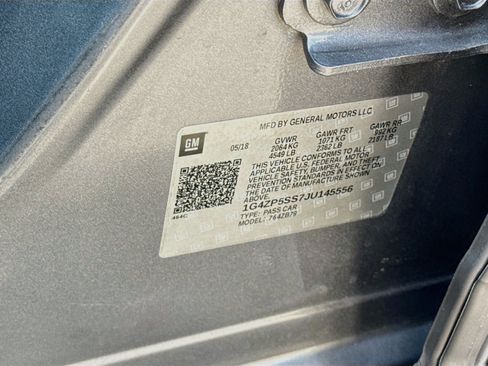 Used 2018 Buick LaCrosse Essence FWD image 29