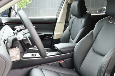 New 2026 Genesis GV70 2.5T AWD/4WD image 21