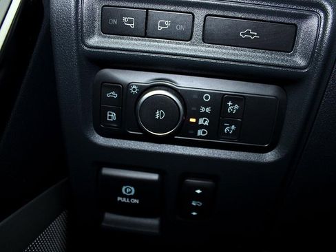 Used 2022 Ford F150 Platinum w/ Equipment Group 701A High image 38