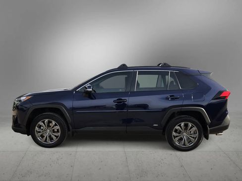 Used 2024 Toyota RAV4 XLE Premium image 5
