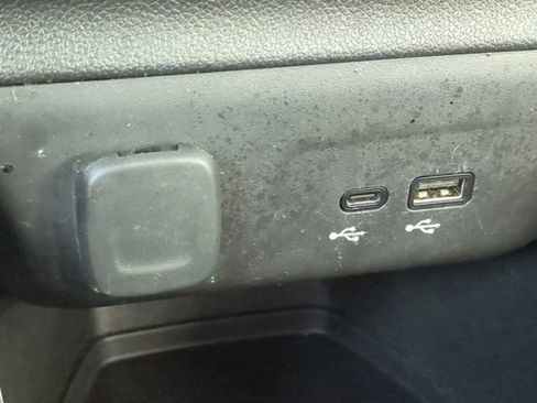 Used 2024 Chevrolet TrailBlazer LT w/ LT Cold Weather Package image 21