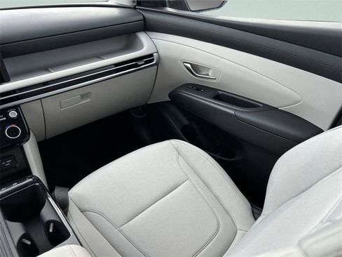New 2026 Hyundai Tucson Blue SE image 12