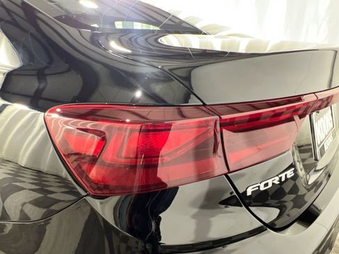 Used 2023 Kia Forte LXS image 14