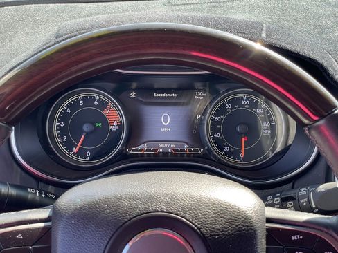 Certified 2019 Jeep Cherokee Overland image 26