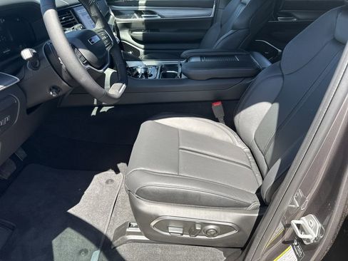 New 2026 Jeep Grand Wagoneer L Limited image 12