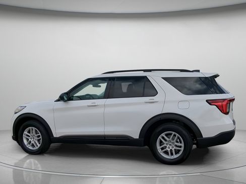 New 2026 Ford Explorer Active image 17