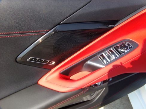 Used 2024 Chevrolet Corvette Stingray Preferred Conv w/ Z51 Performance Package RWD image 15