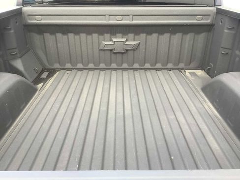 Used 2022 Chevrolet Silverado 1500 Custom image 14