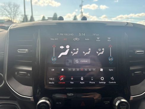 Used 2021 RAM 1500 Laramie image 24