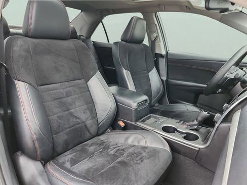 Used 2016 Toyota Camry XSE w/ Advanced Technology Package image 21