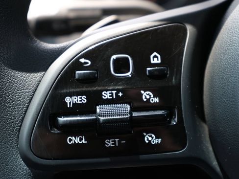 Used 2022 Mercedes-Benz Sprinter 4500 image 22