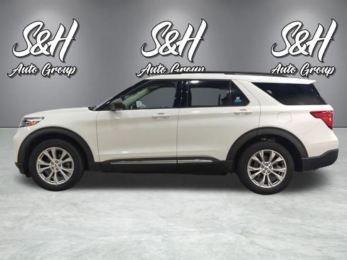 Used 2021 Ford Explorer XLT w/ Equipment Group 202A image 18