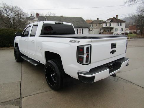 Used 2019 Chevrolet Silverado 1500 LT w/ All Star Edition image 4