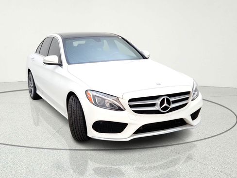 Used 2015 Mercedes-Benz C 300 4MATIC Sedan image 4