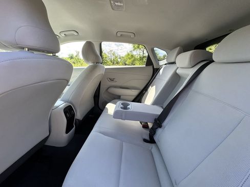 Used 2024 Hyundai Kona SEL FWD image 25