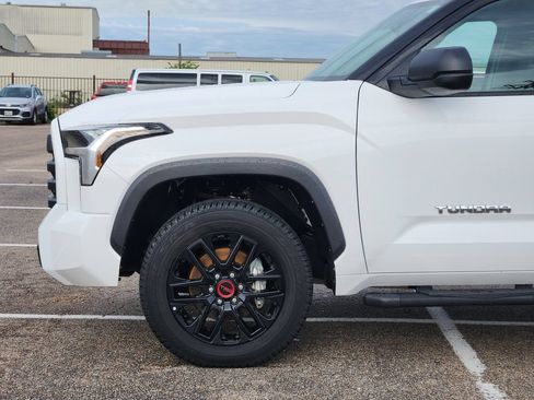 Used 2023 Toyota Tundra SR5 AWD/4WD image 9