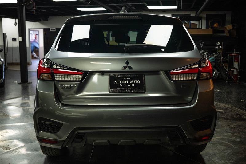 Used 2025 Mitsubishi Outlander Sport LE AWD/4WD image 6