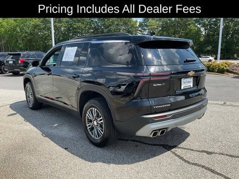 Used 2025 Chevrolet Traverse LT w/ Driver Confidence Package FWD image 23