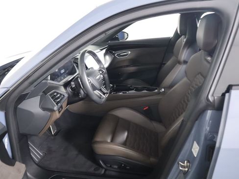 Used 2023 Audi RS e-tron GT w/ Carbon Performance Package image 20